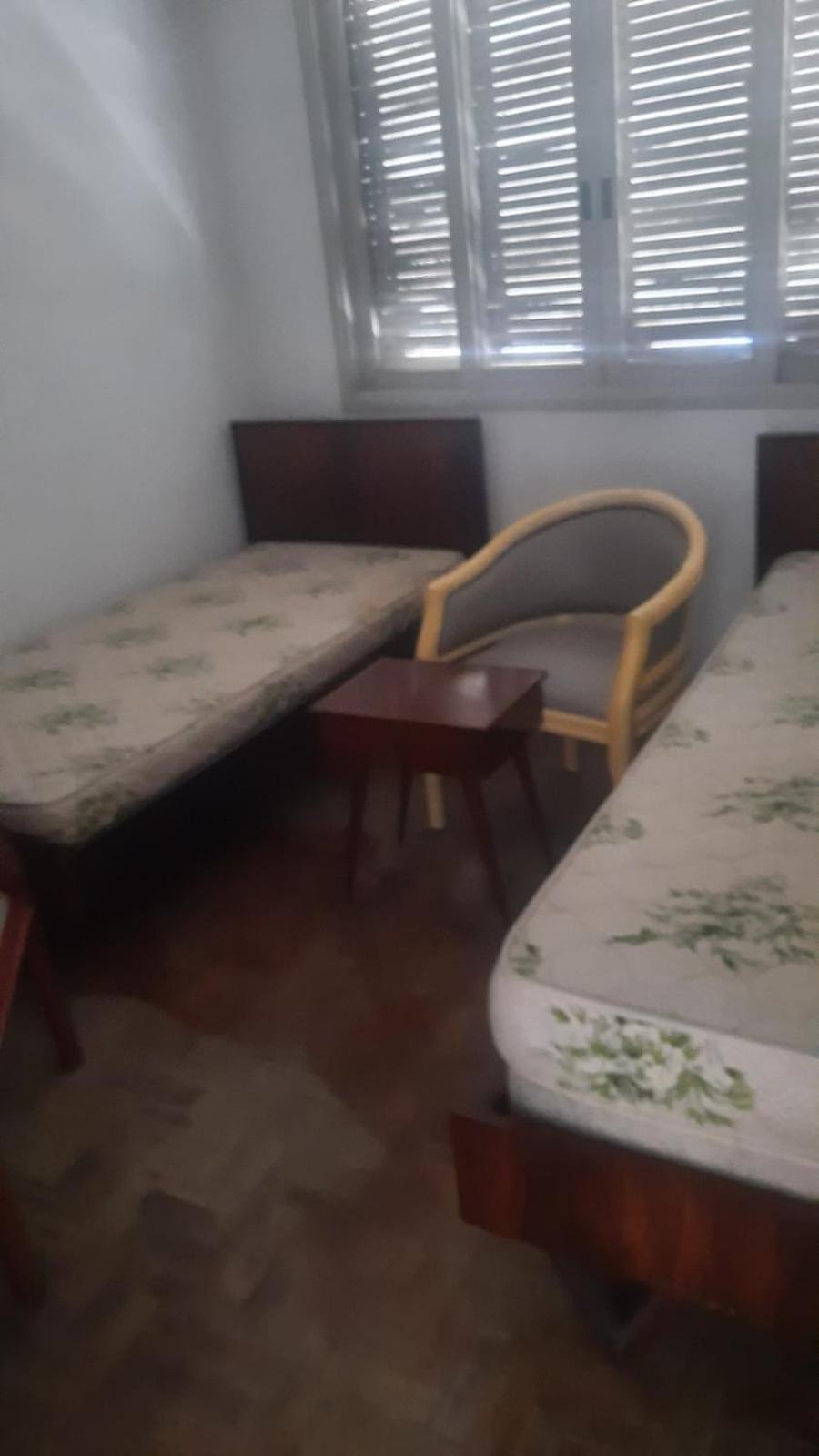 Apto Perto Da E Bem Localizado Apartamento
